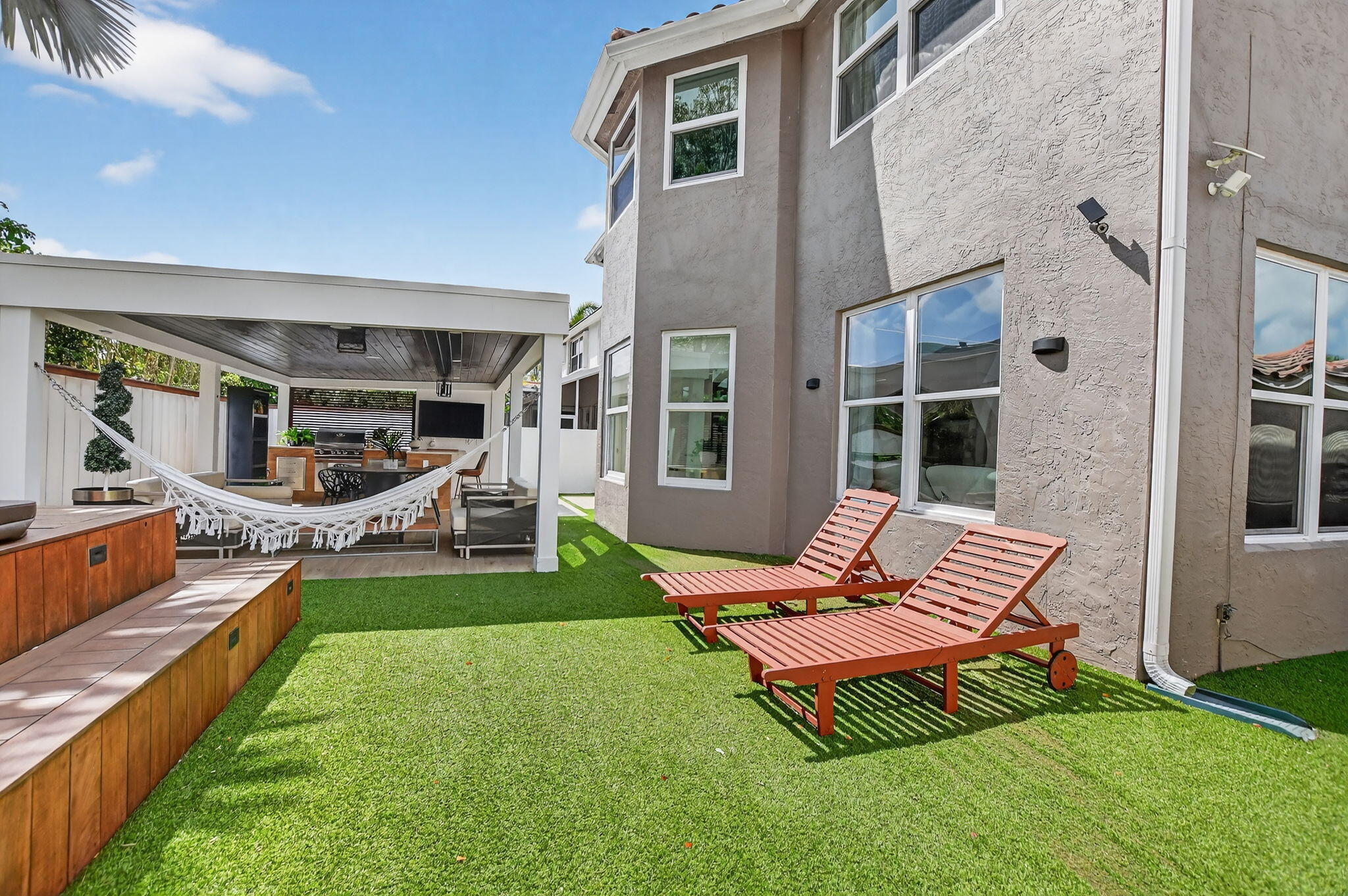 HARBOUR SPRINGS AT MISSION BAY - Residential