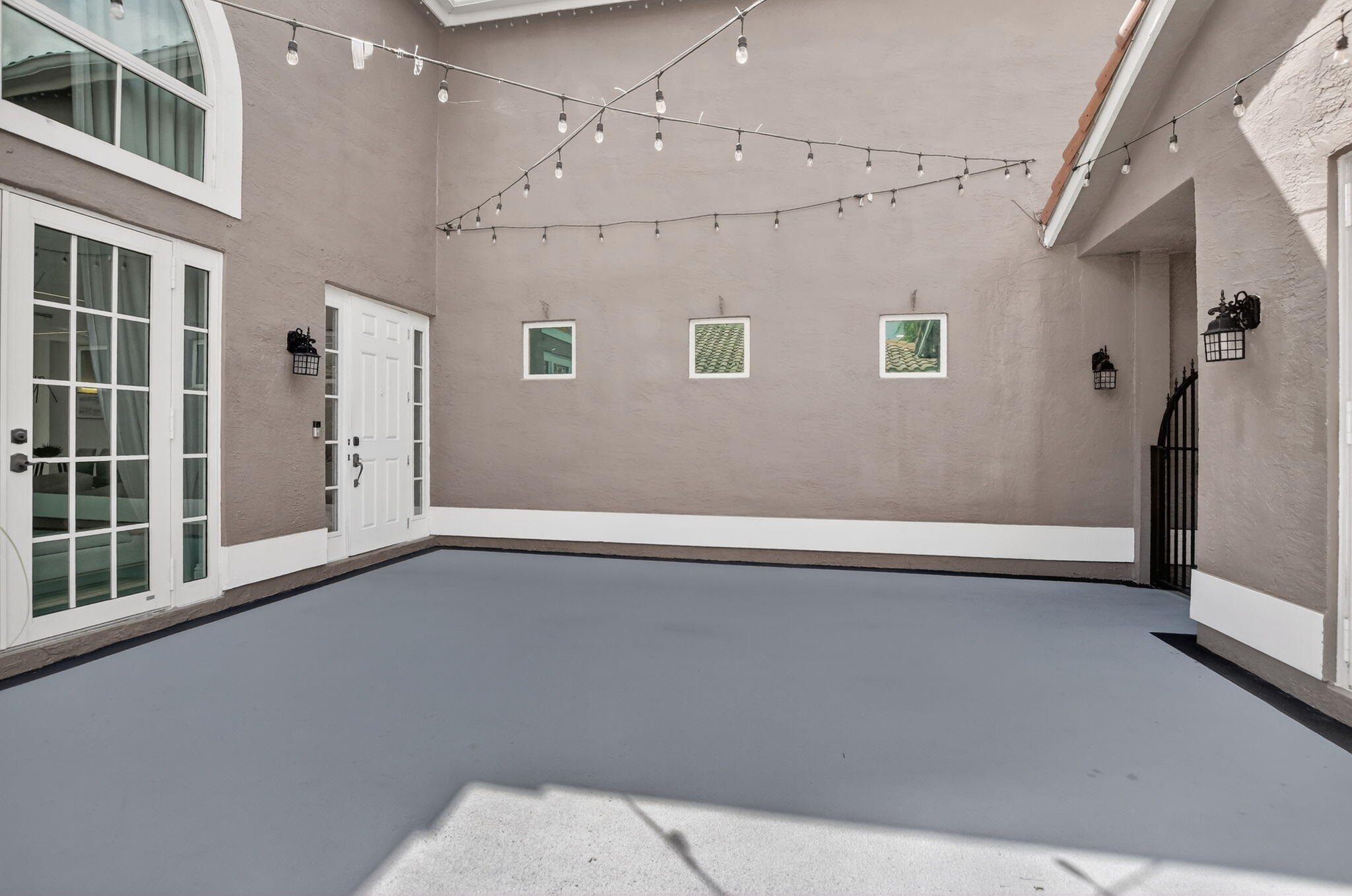 HARBOUR SPRINGS AT MISSION BAY - Residential