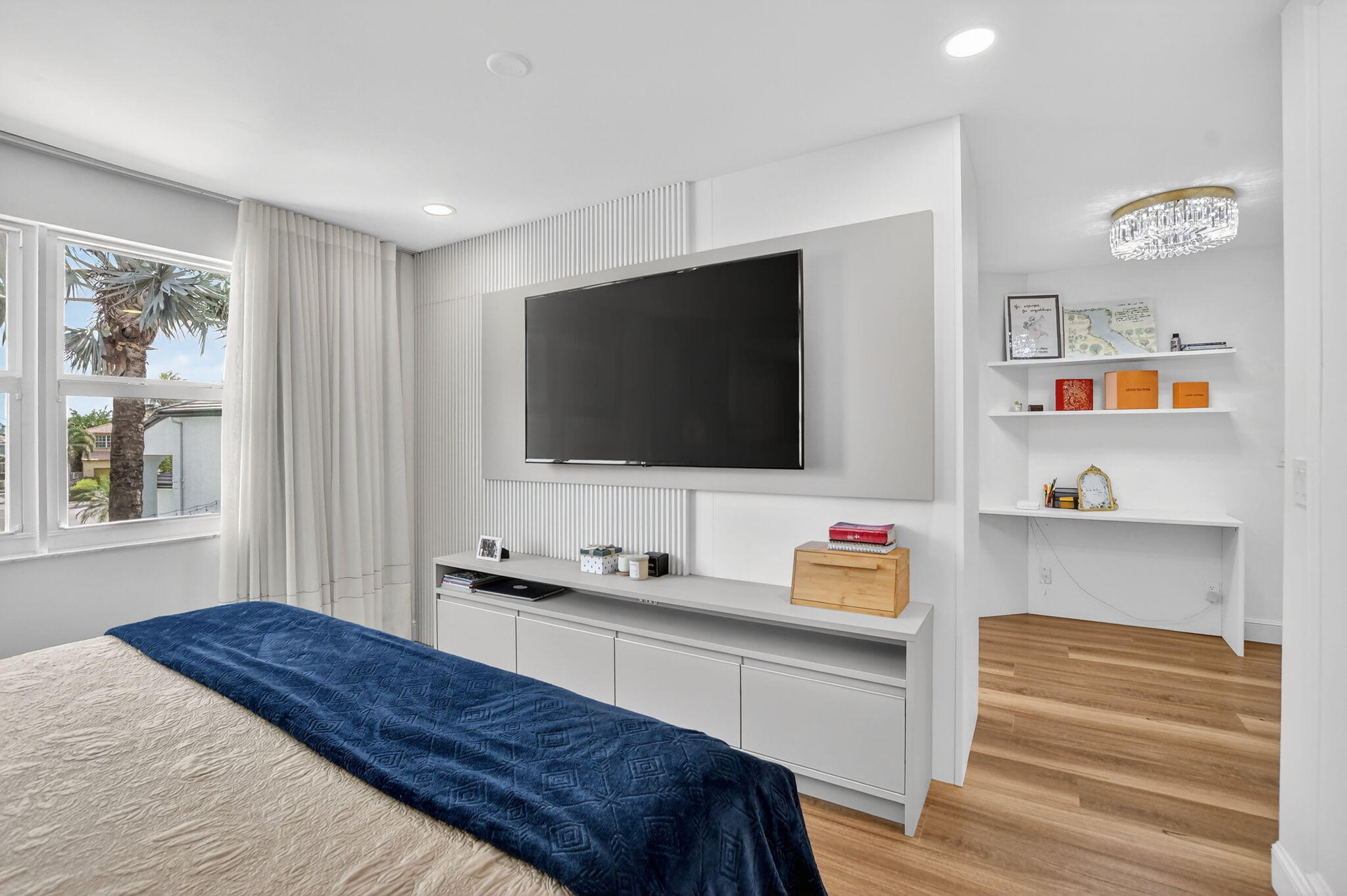 HARBOUR SPRINGS AT MISSION BAY - Residential