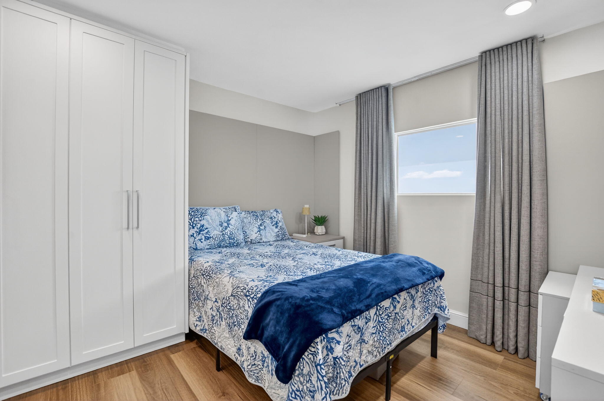 HARBOUR SPRINGS AT MISSION BAY - Residential