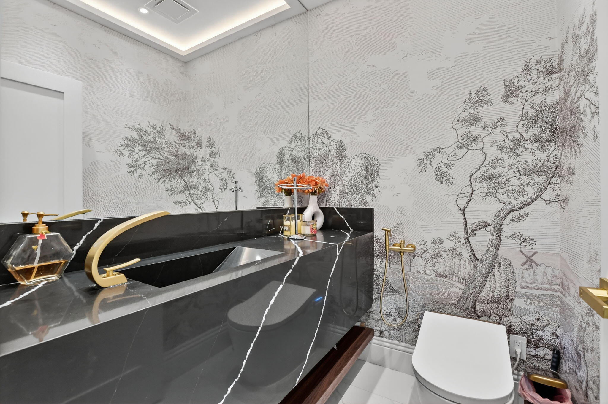 HARBOUR SPRINGS AT MISSION BAY - Residential