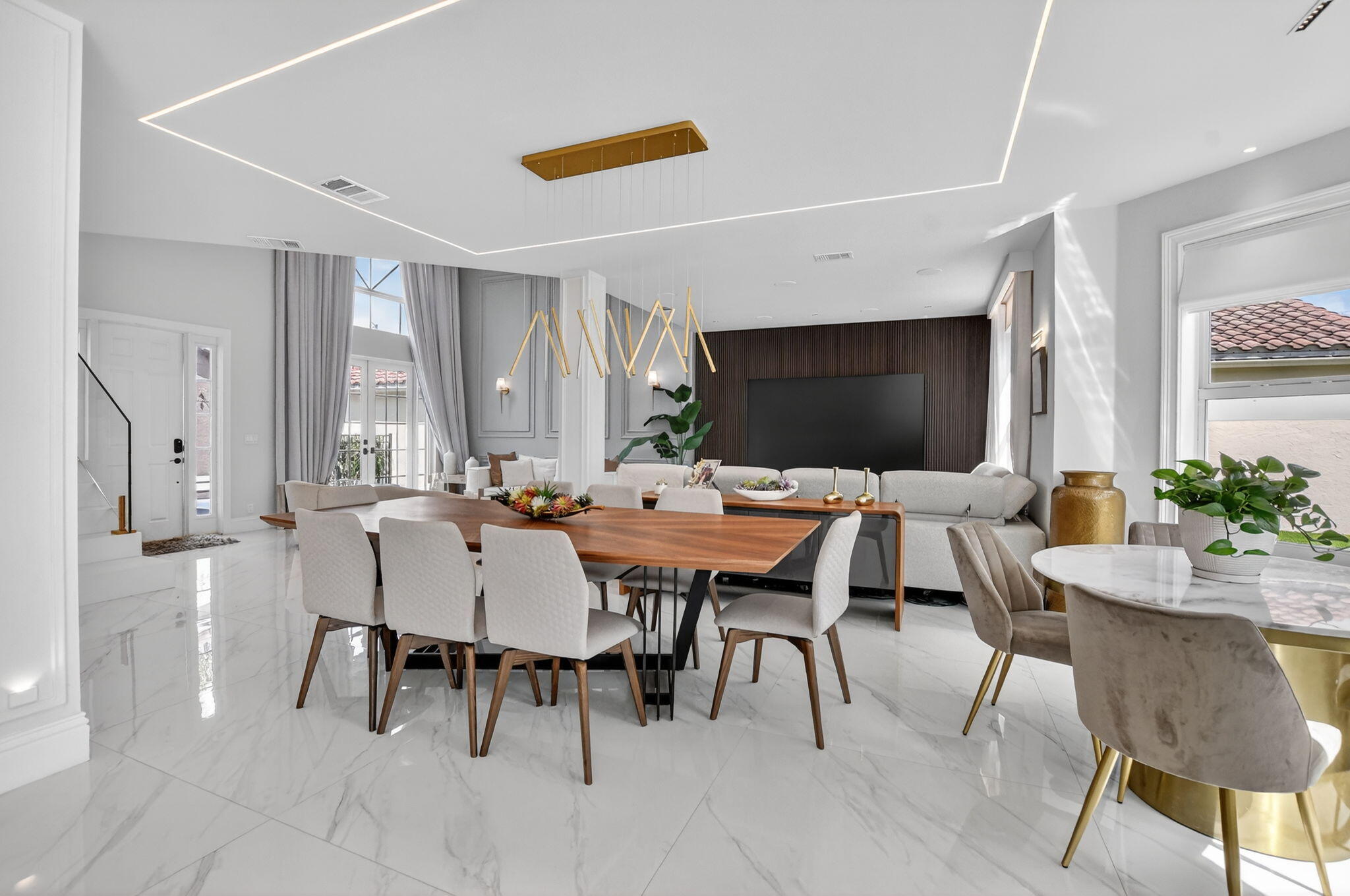 HARBOUR SPRINGS AT MISSION BAY - Residential