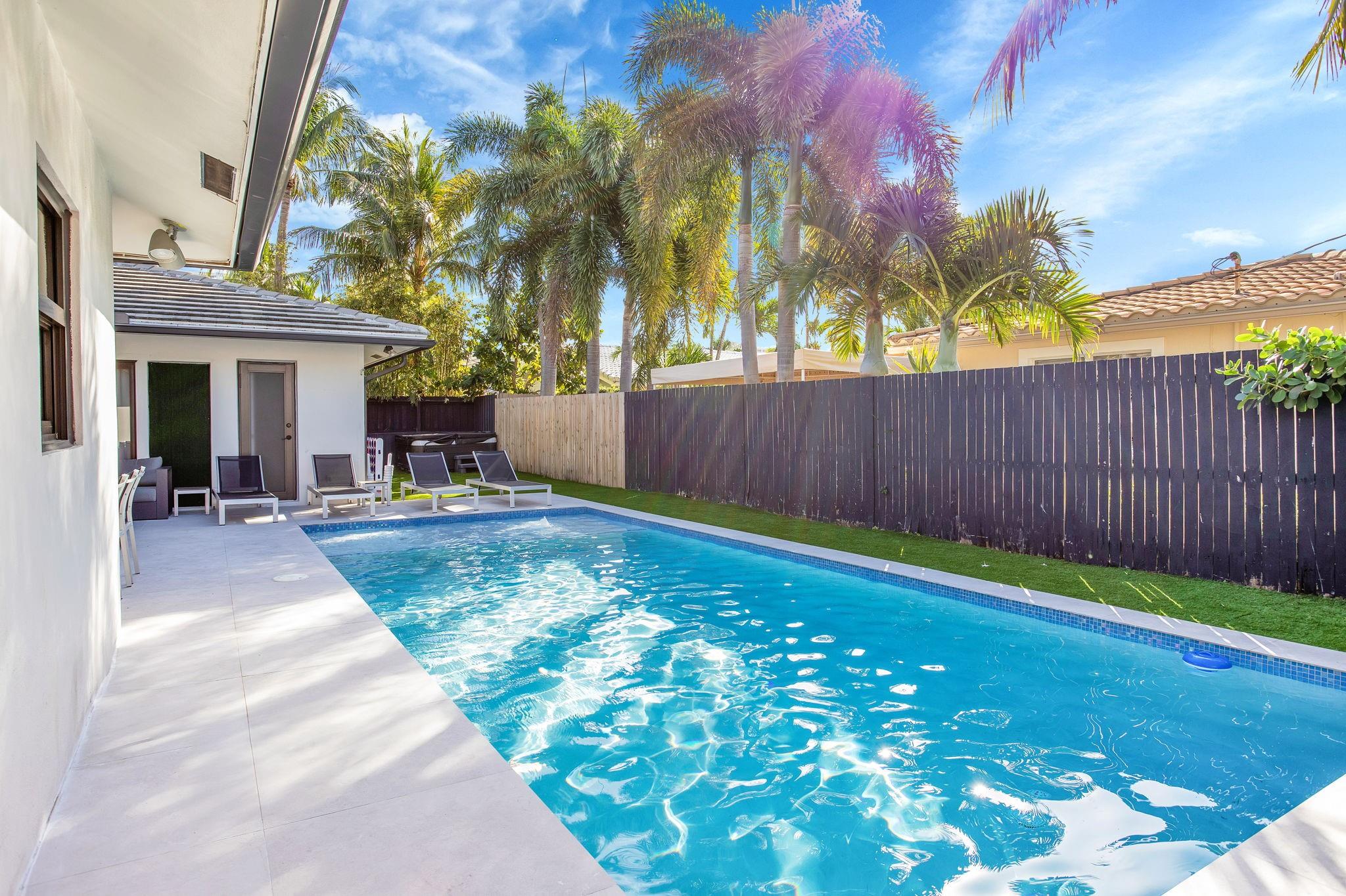 24 Castle Harbor Isle