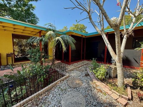 2048 SW 28th Terrace Fort Lauderdale FL 33312