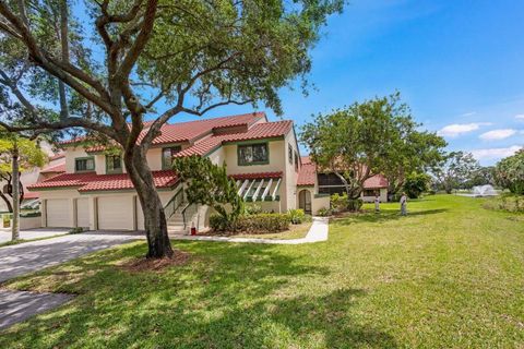 17 Lexington Ln W H Palm Beach Gardens FL 33418