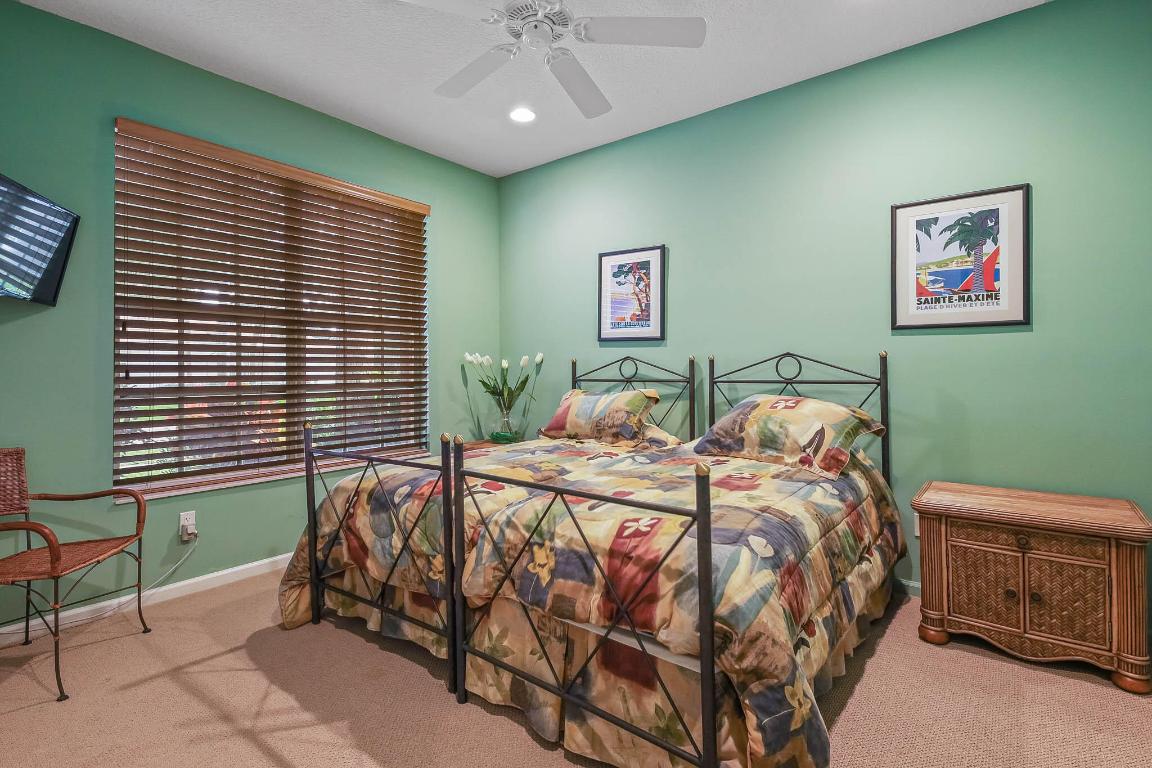 VALENCIA ISLES 2 - Residential