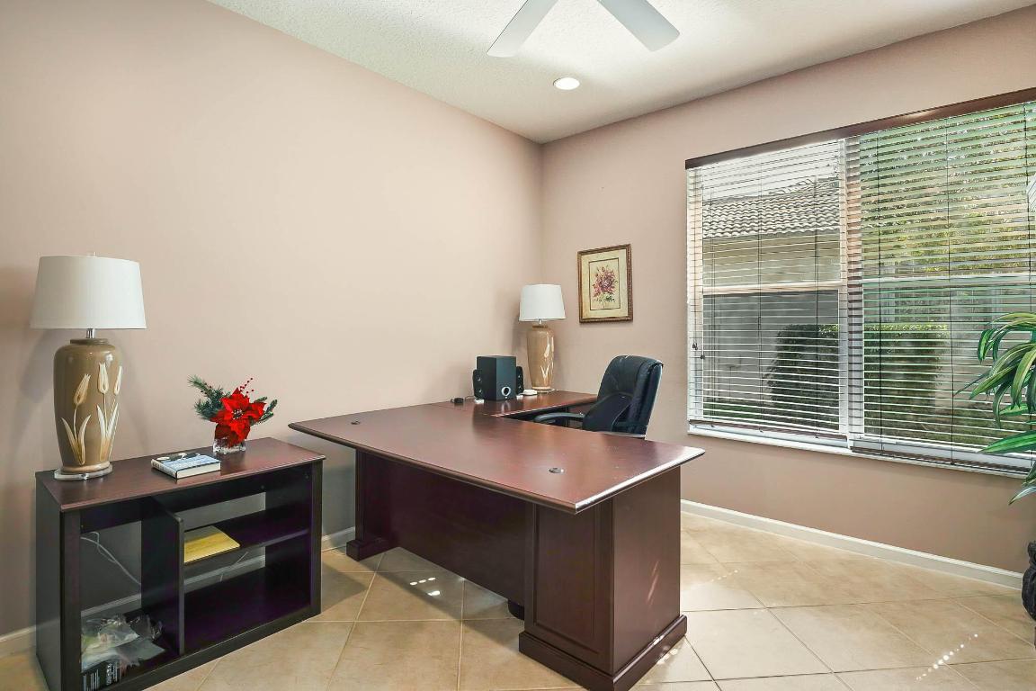 VALENCIA ISLES 2 - Residential