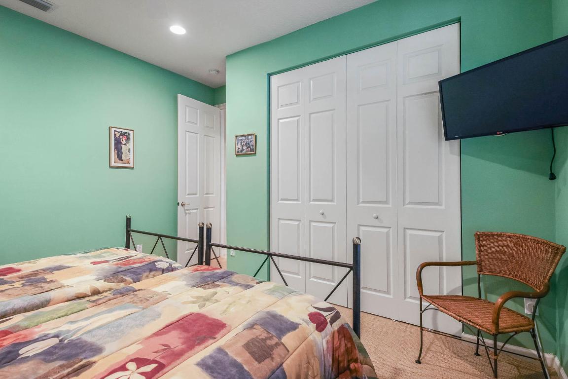 VALENCIA ISLES 2 - Residential