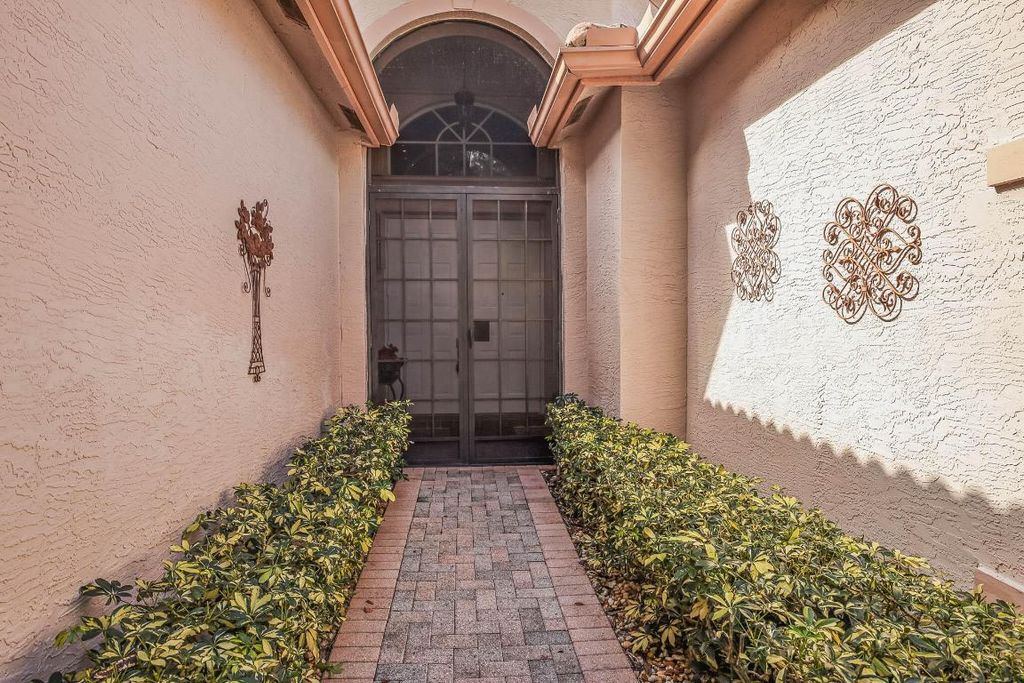 Photo of 11348 Ohanu Circle E, Boynton Beach, FL 33437 (MLS # R11156421)