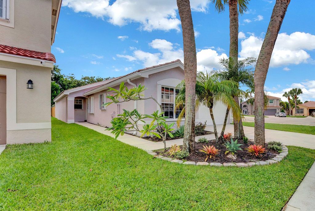 Photo of 8071 Stirrup Cay Court, Boynton Beach, FL 33436 (MLS # R11105902)