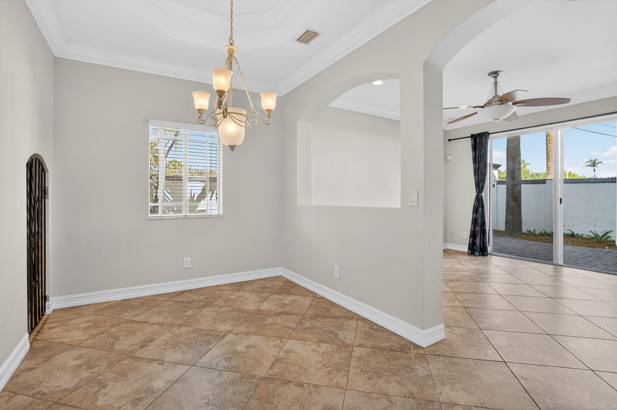 MURANO BAY - Residential