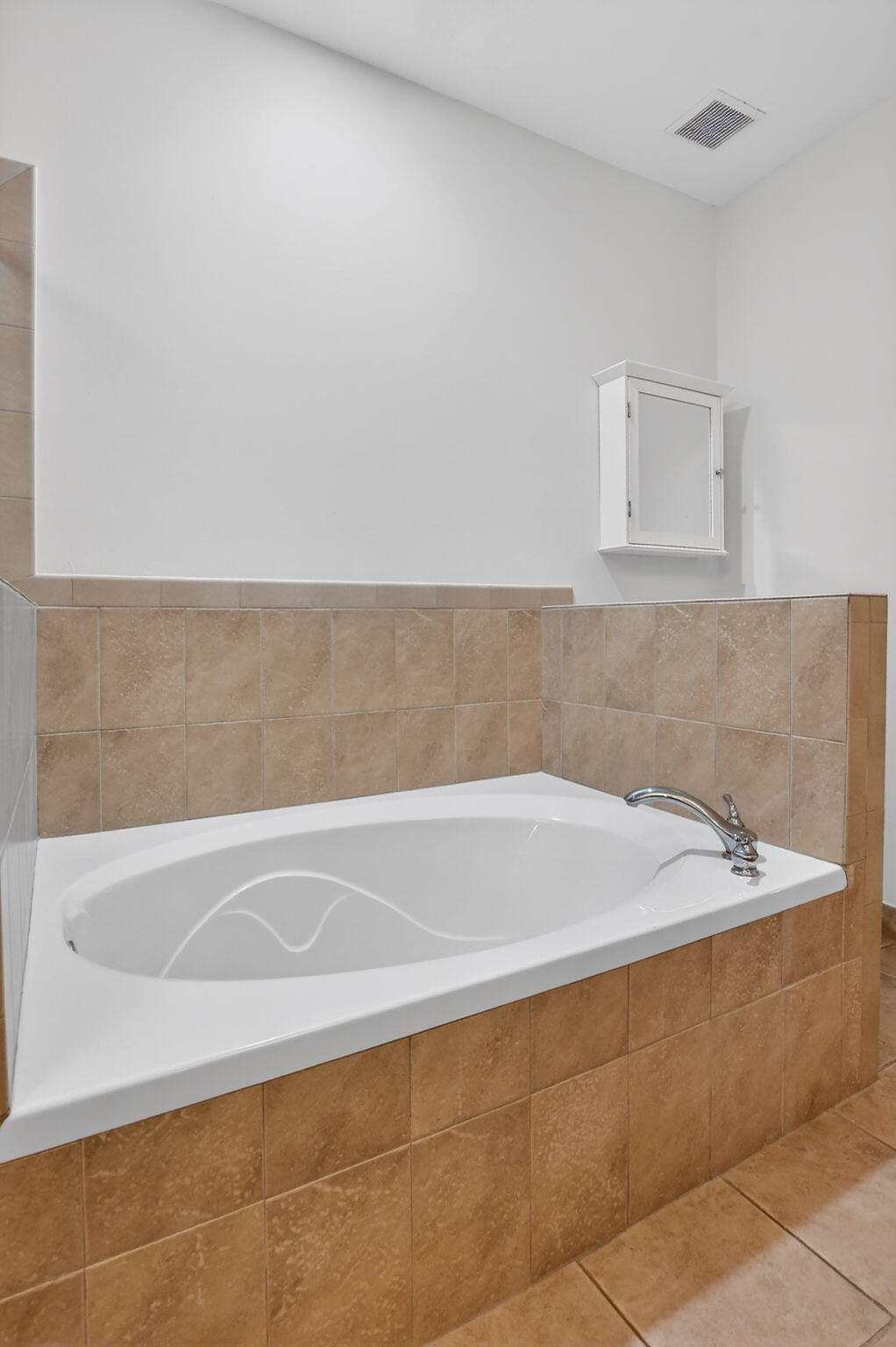 MURANO BAY - Residential