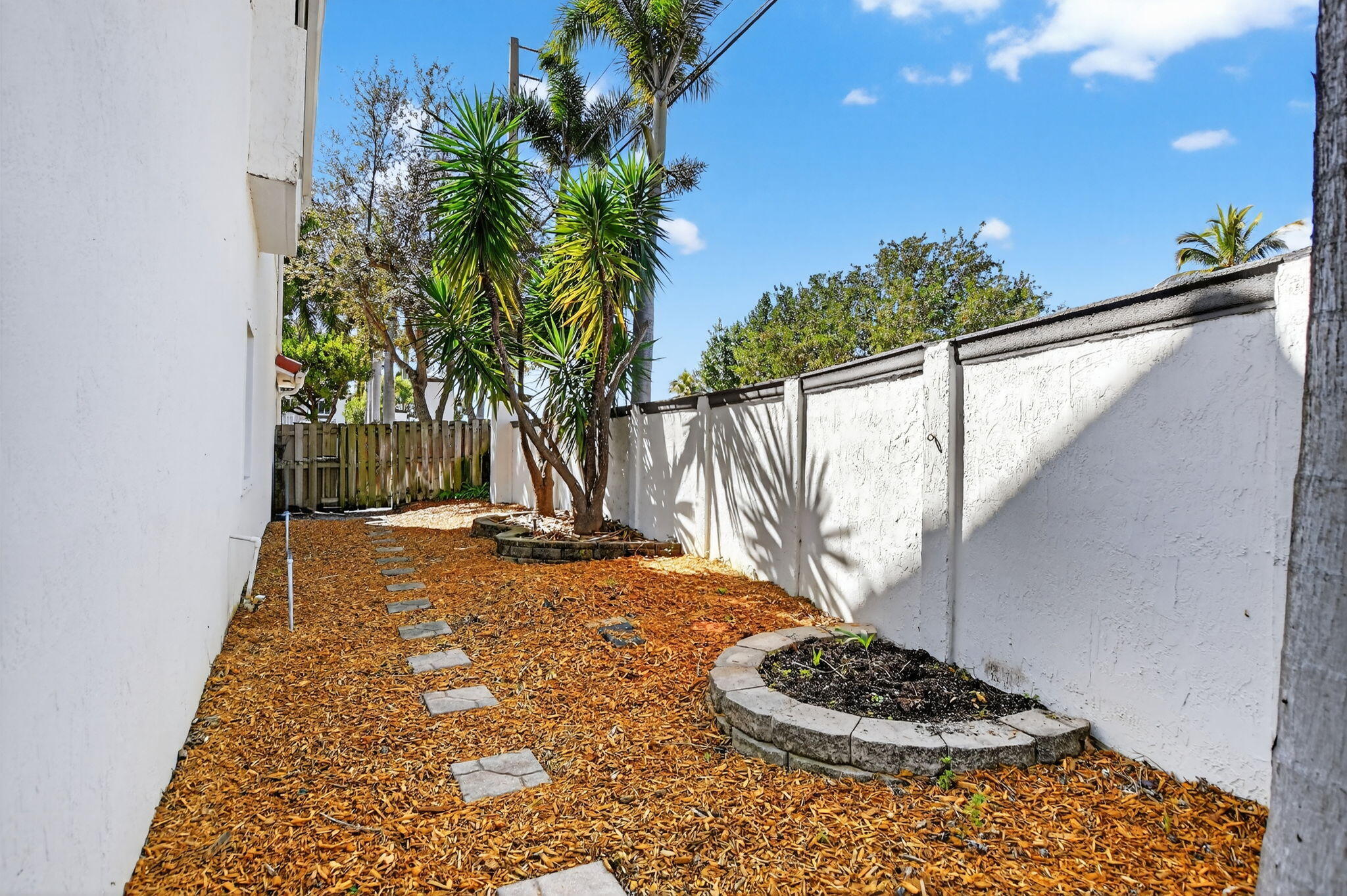 MURANO BAY - Residential