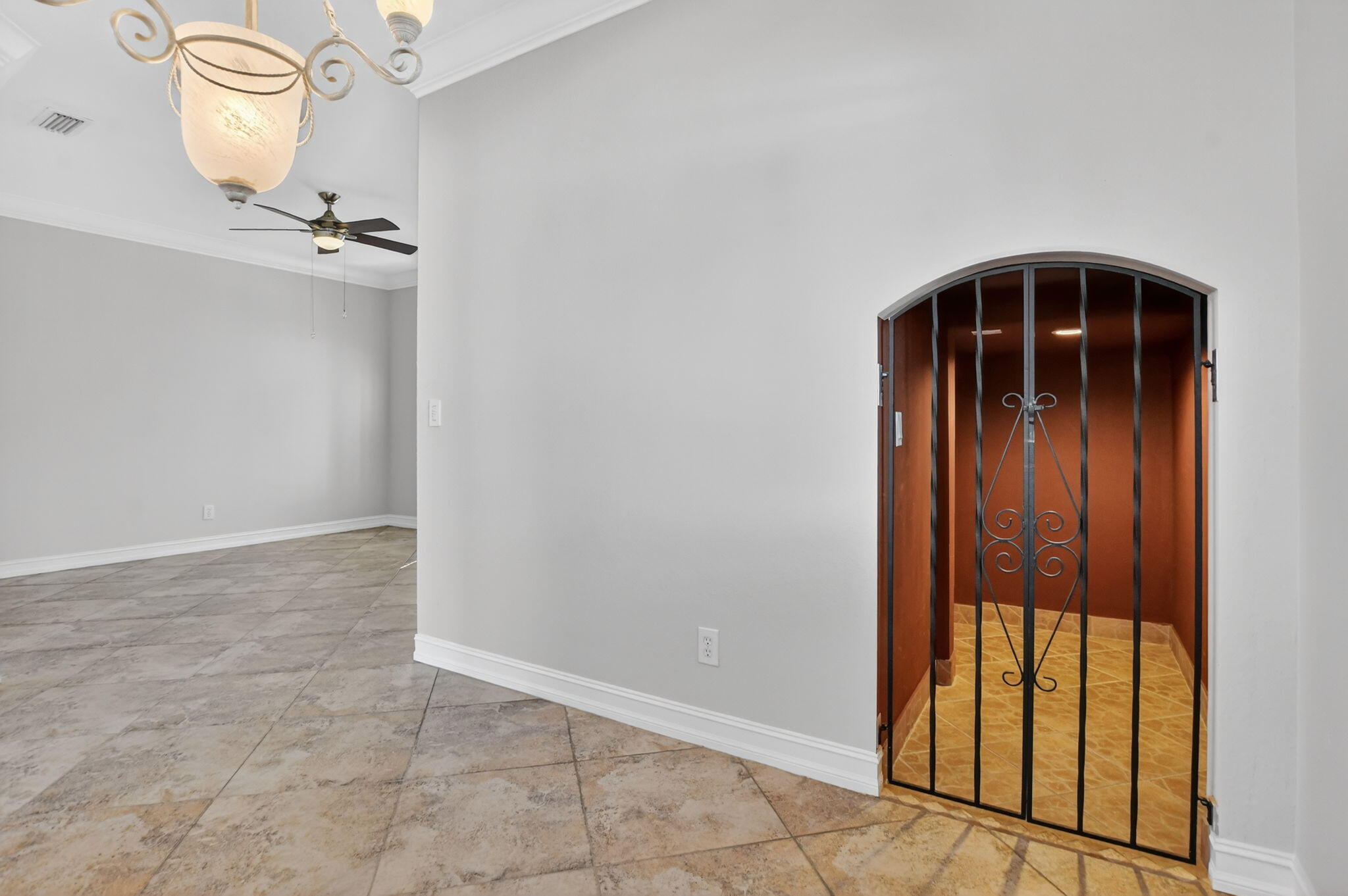 MURANO BAY - Residential