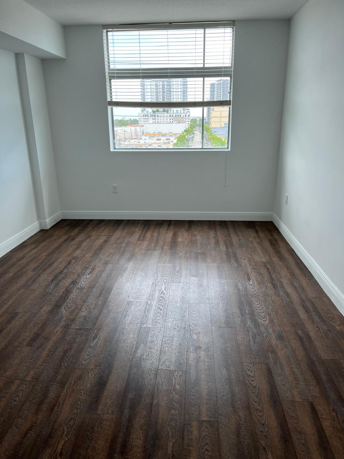 HOLLYWOOD STATION RES CONDO - Residential Lease