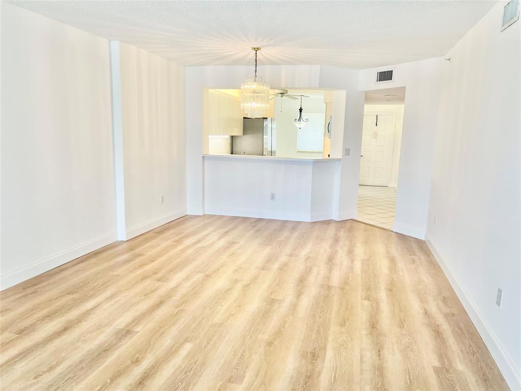 KINGS POINT - Residential Lease