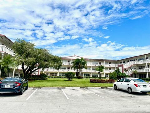 144 Fanshaw D Boca Raton FL 33434