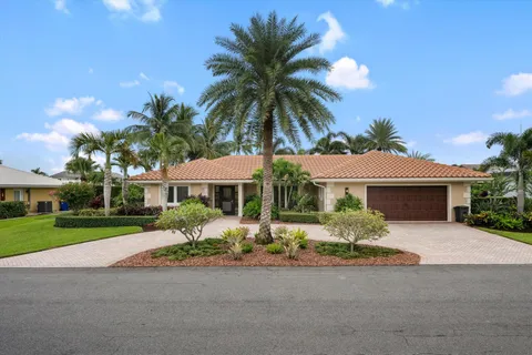 8884 SE Pelican Island Way, Hobe Sound, FL MLS: R11019921