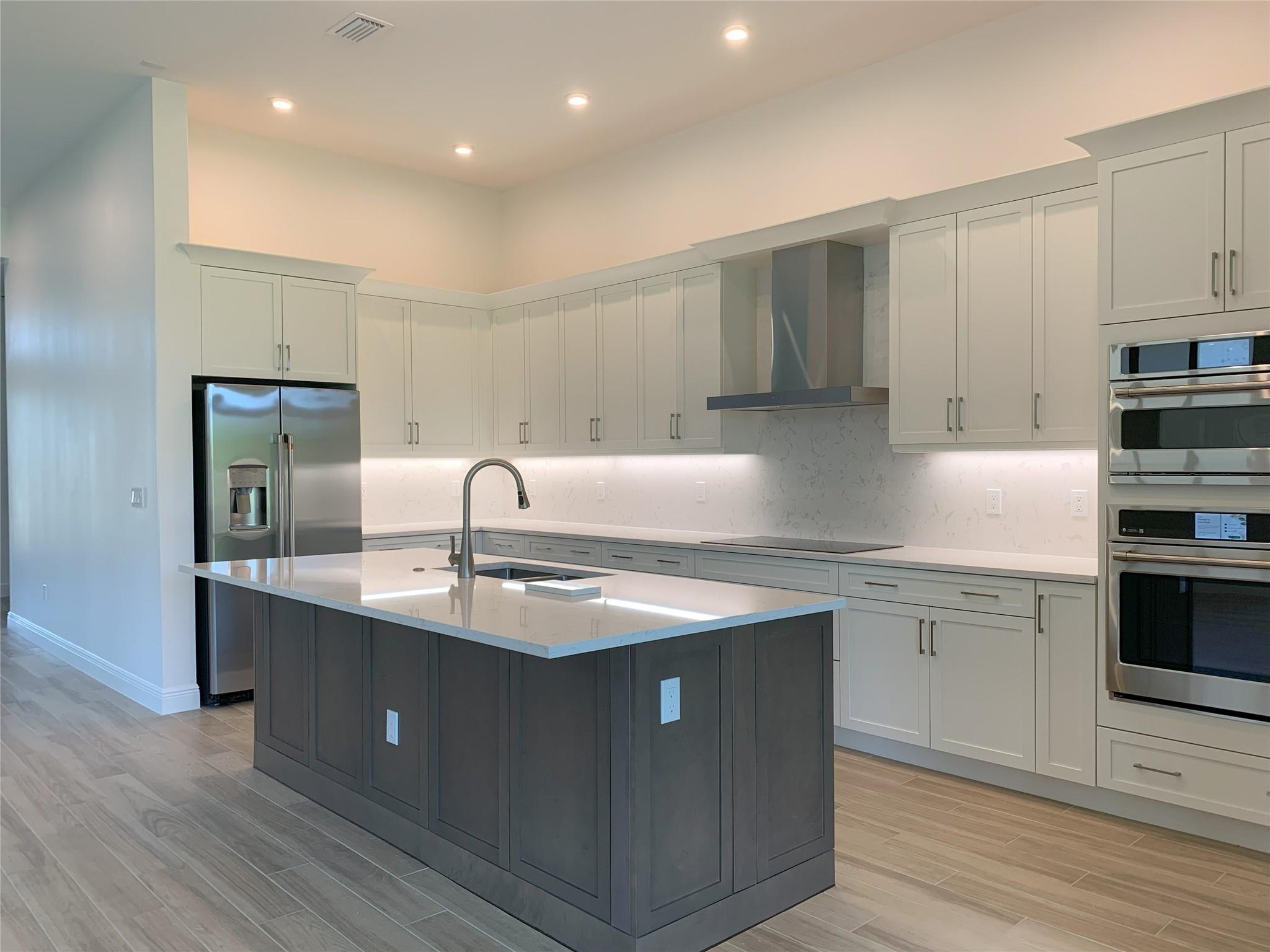 VERANDA ESTATES PHASE 1 - Residential