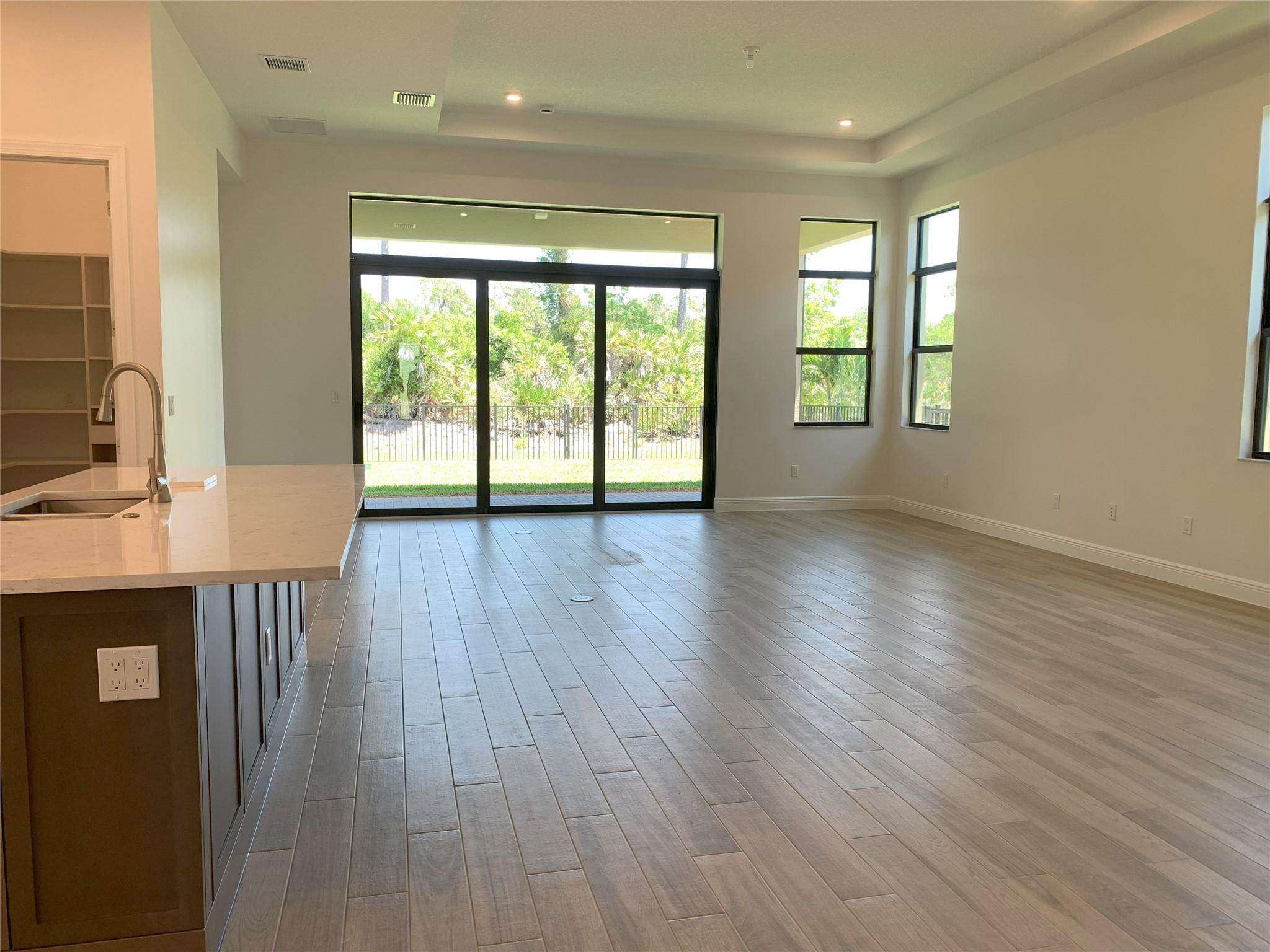 VERANDA ESTATES PHASE 1 - Residential