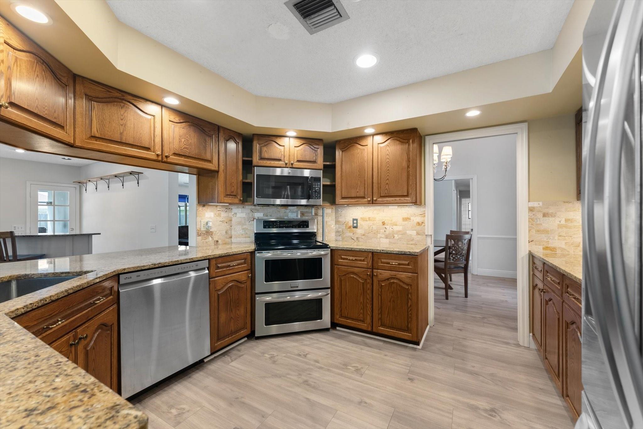 891 Citrus Pl