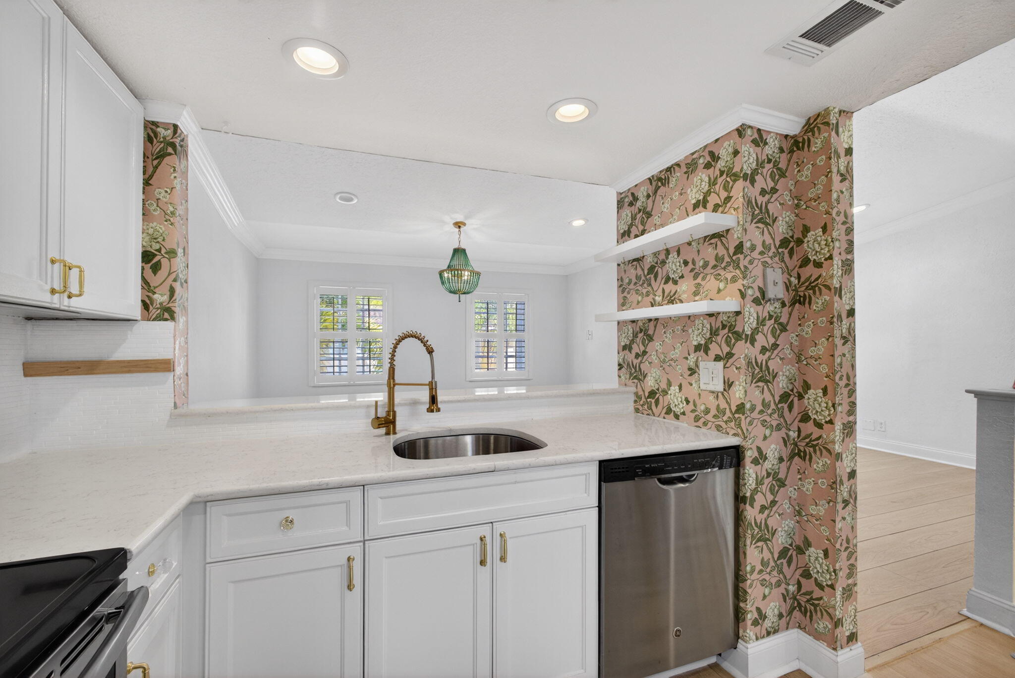 BAY REACH CONDO - Residential