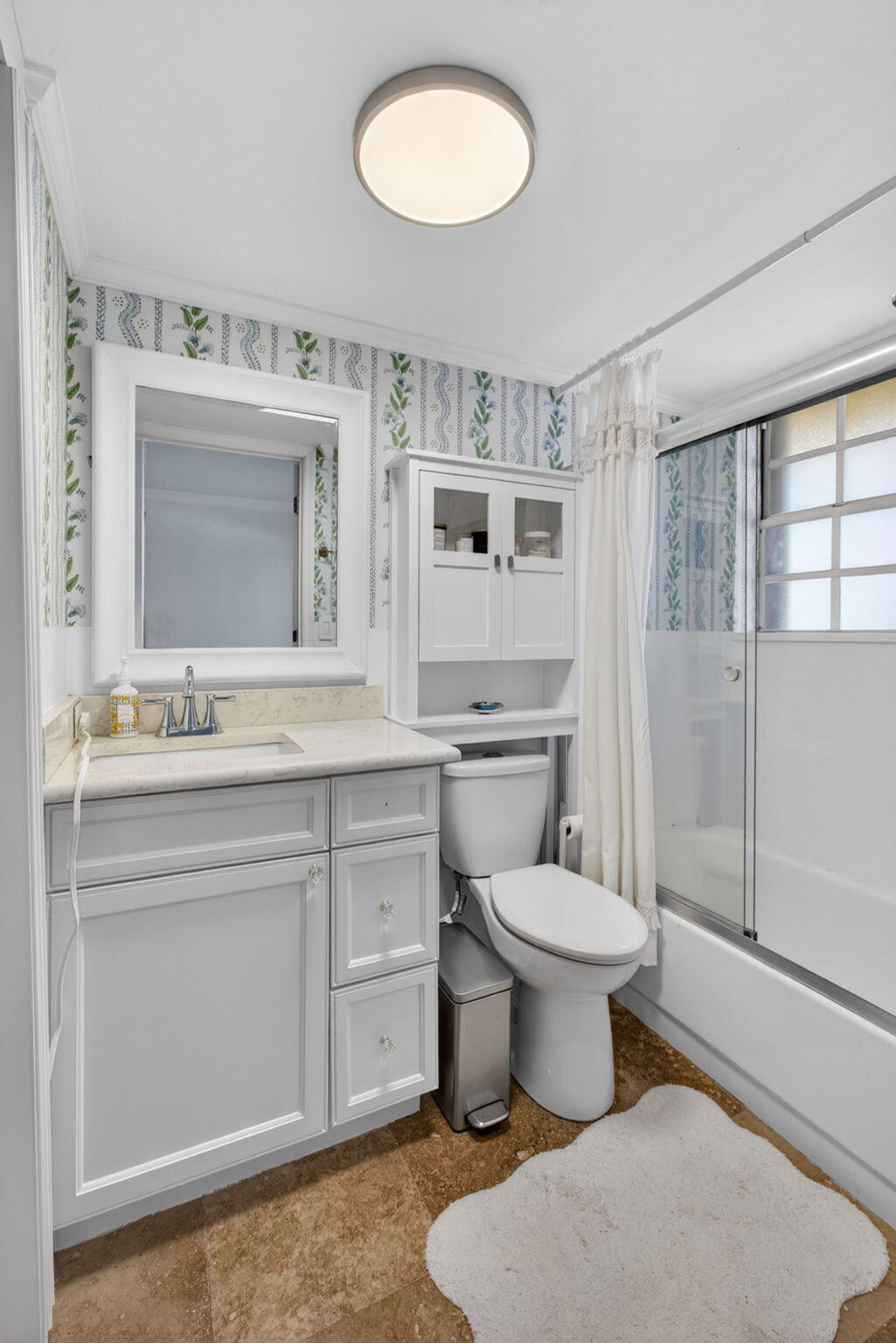 BAY REACH CONDO - Residential