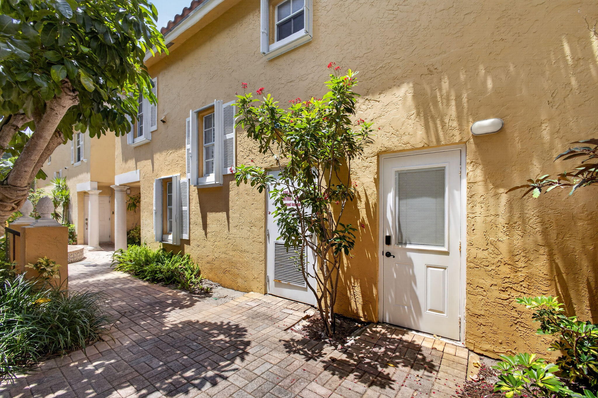 BAY REACH CONDO - Residential
