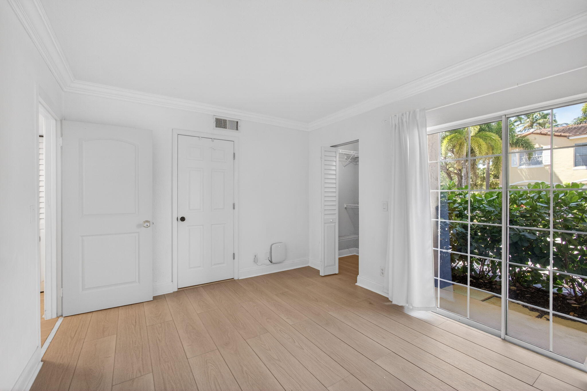 BAY REACH CONDO - Residential