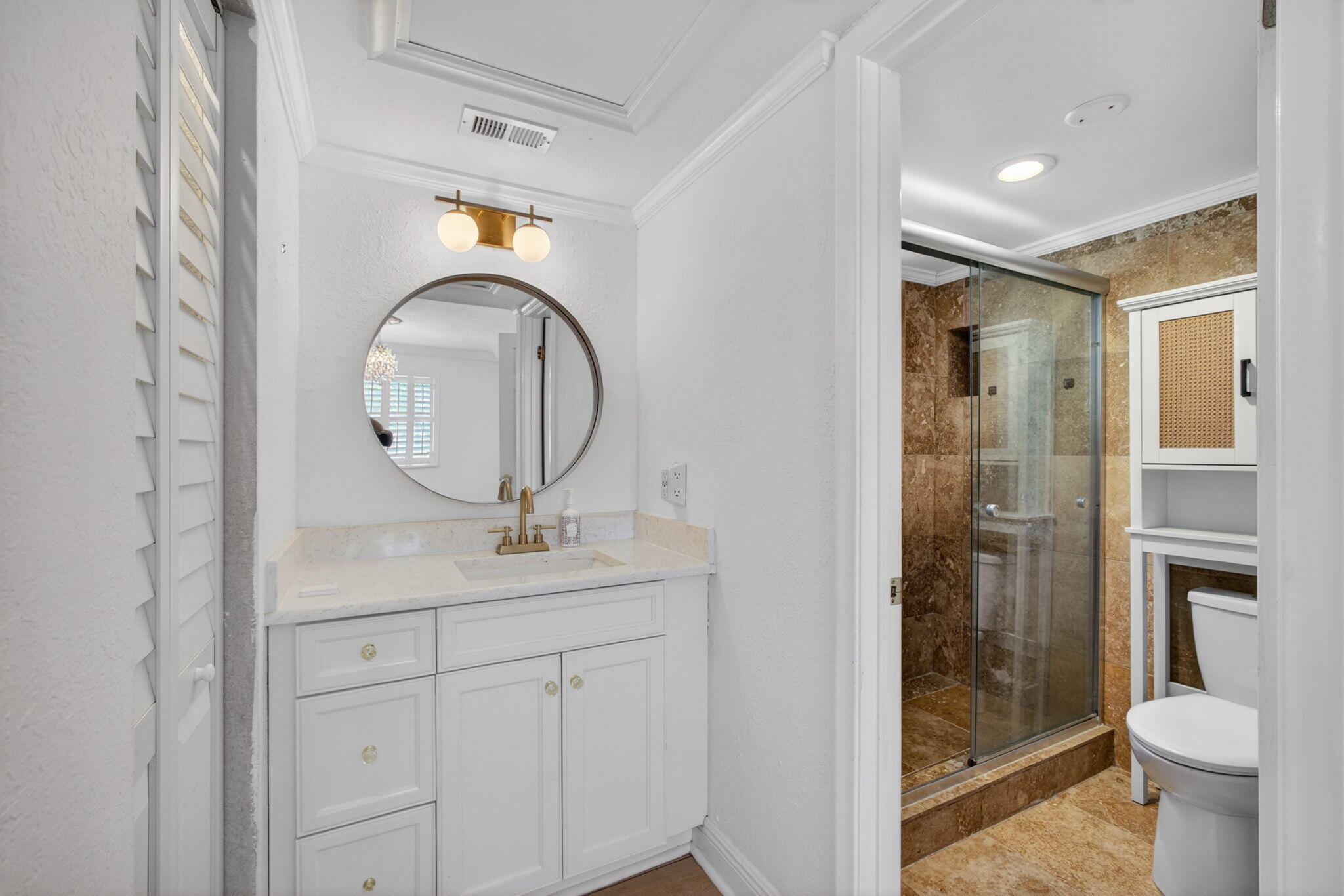 BAY REACH CONDO - Residential