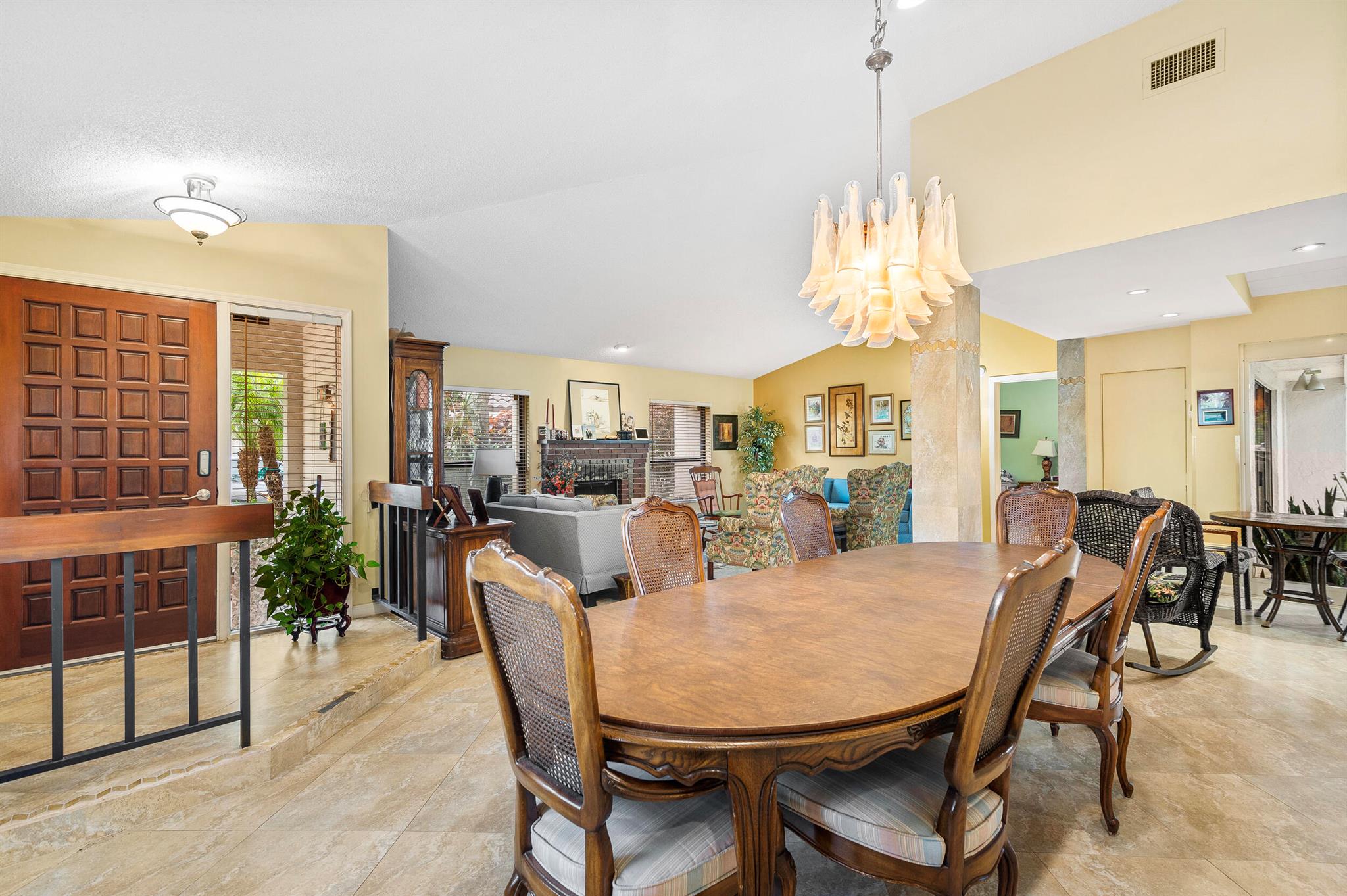 7914 Palacio Del Mar Drive