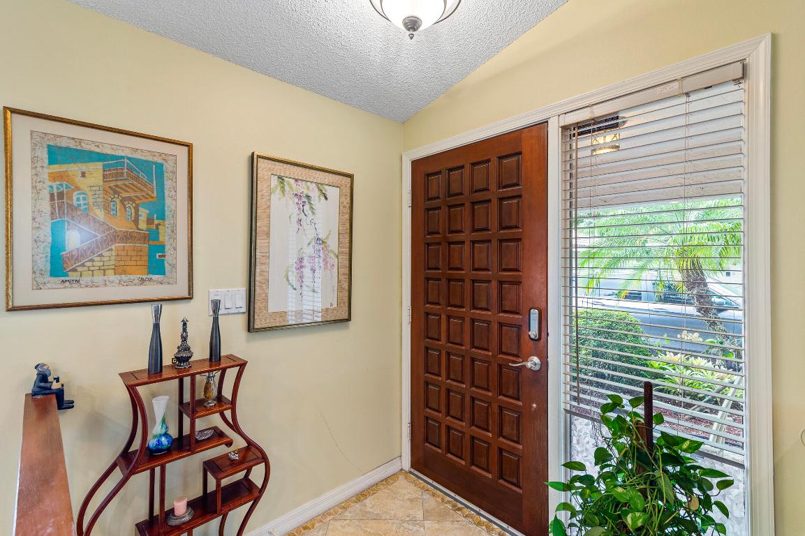 7914 Palacio Del Mar Drive