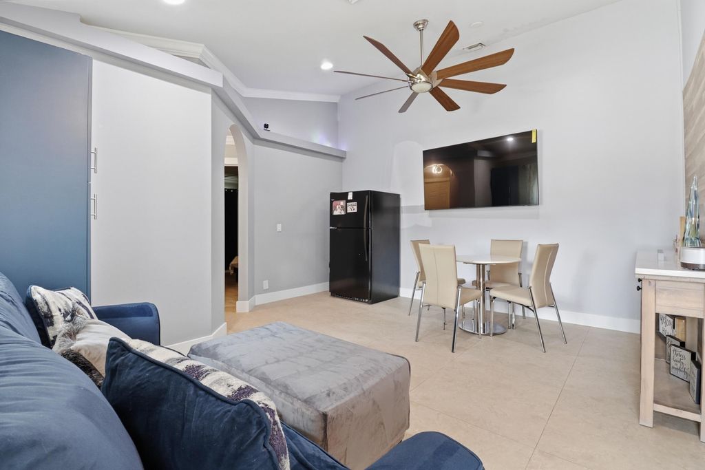 Photo of 1424 Primrose Lane, Wellington, FL 33414 (MLS # B26007472)