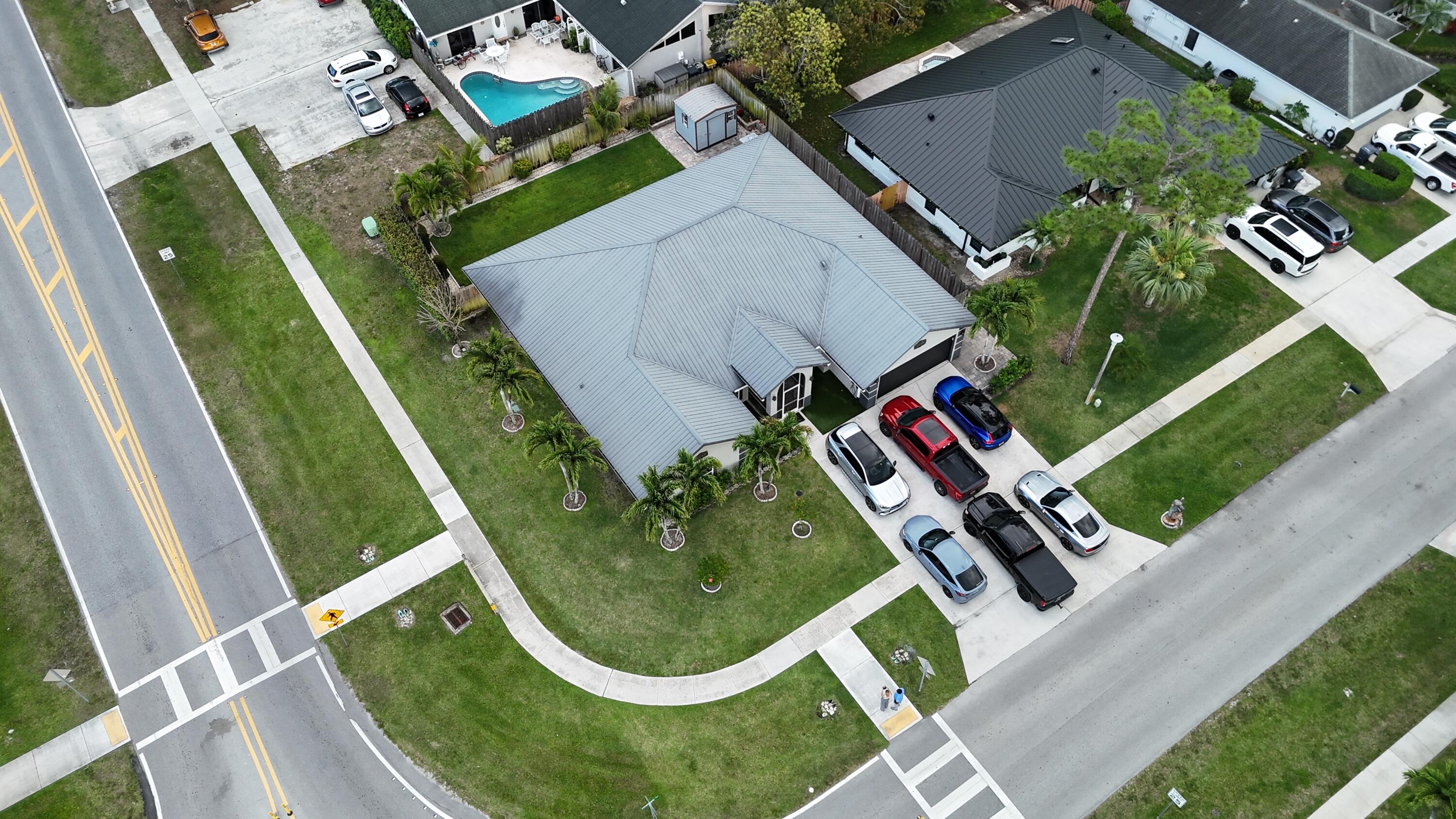 SUGAR POND MANOR OF WELLINGTON - Residential