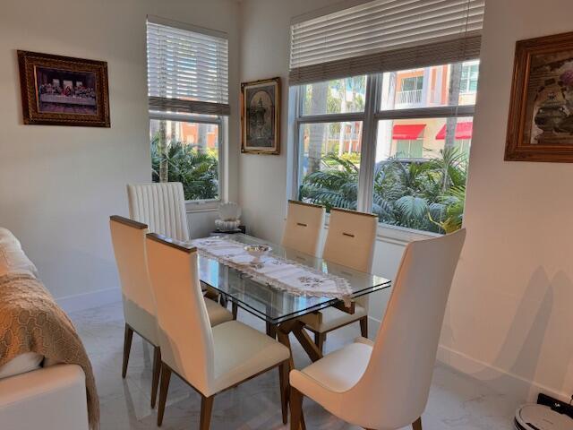 MOORINGS AT LANTANA CONDO - Residential Lease