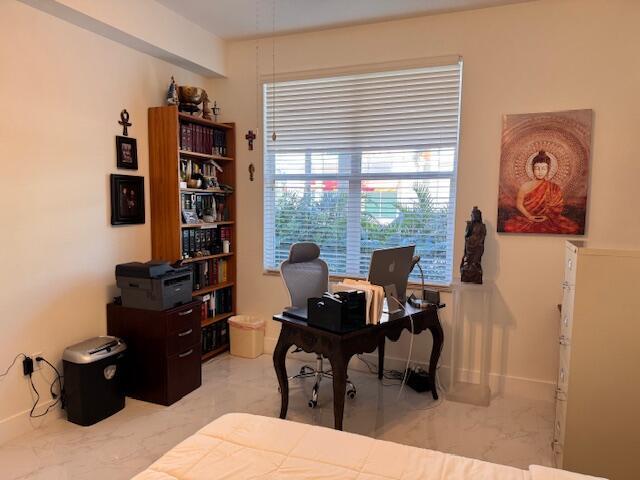 MOORINGS AT LANTANA CONDO - Residential Lease
