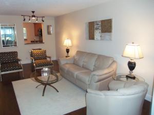 POINCIANA PLACE CONDO 1,2 - Residential