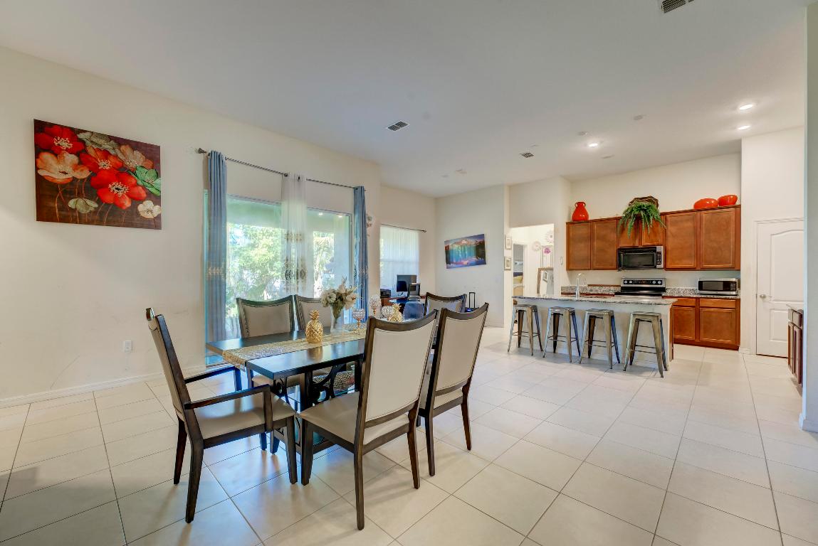 PORT ST LUCIE-SECTION 07- - Residential