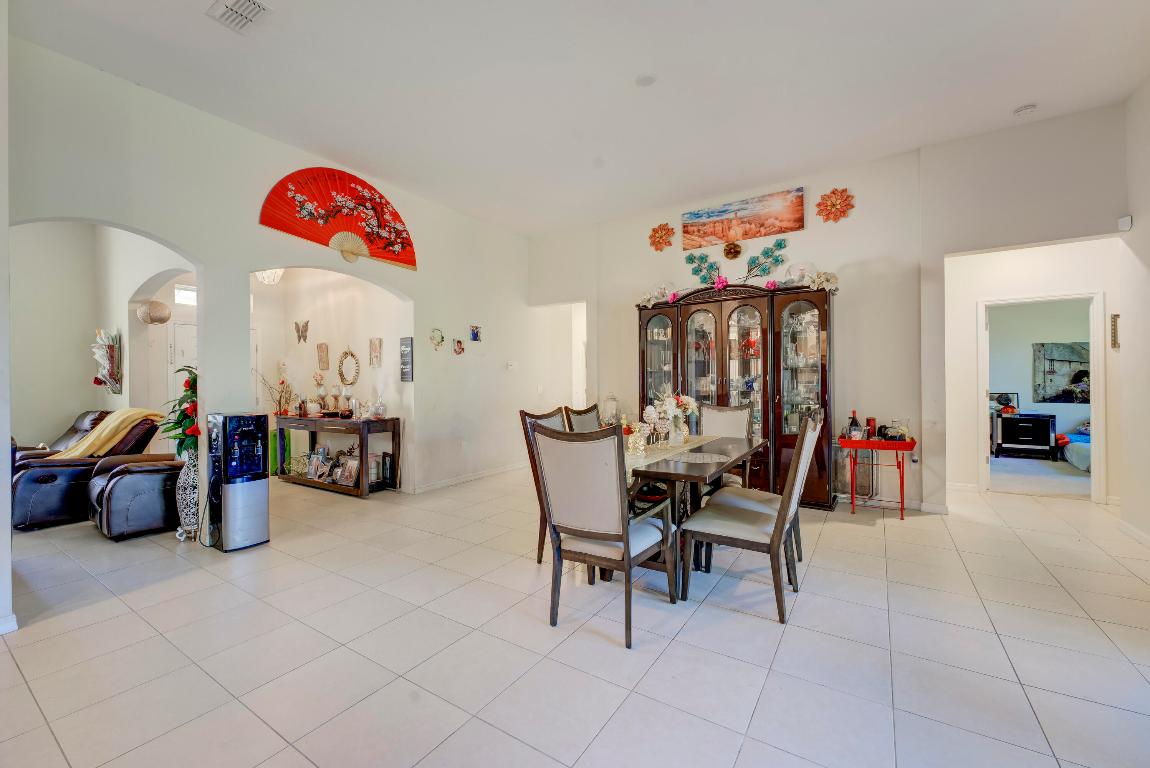 PORT ST LUCIE-SECTION 07- - Residential