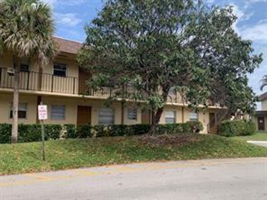 Photo of 432 Lakeside Drive #153, Margate, FL 33063 (MLS # F10555657)