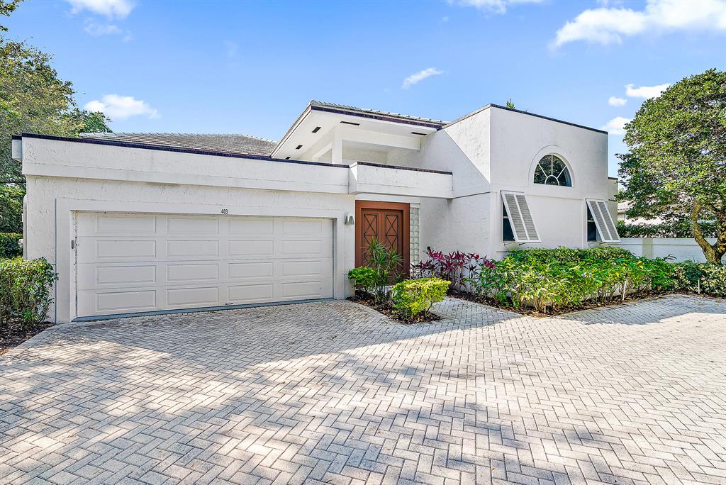 ADMIRALS COVE - Residential