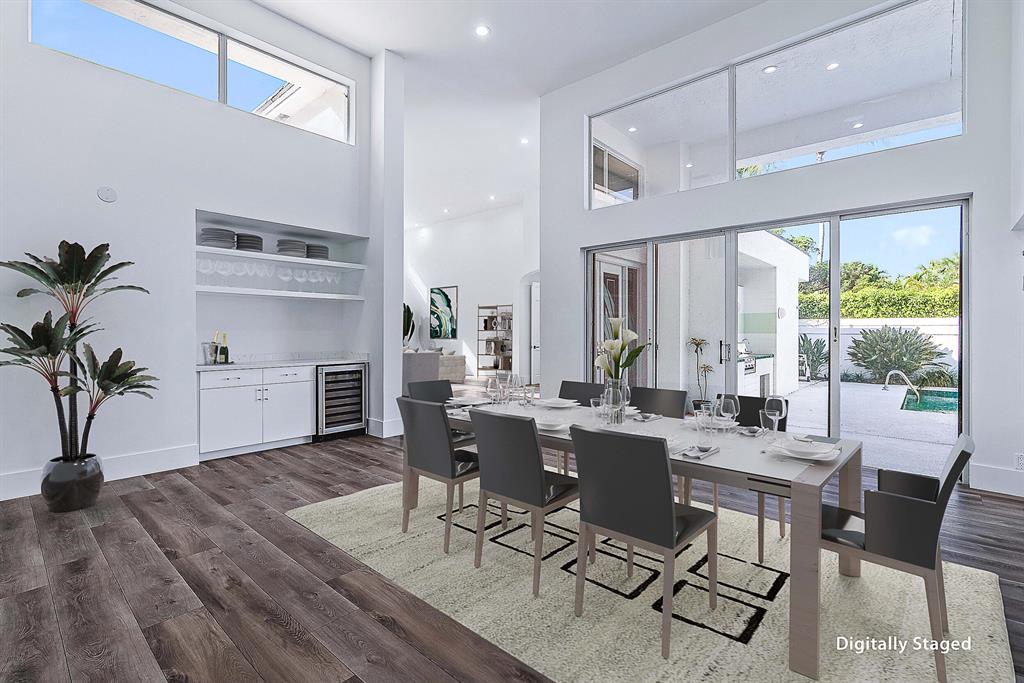 ADMIRALS COVE - Residential