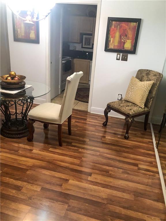 MANORS OF INVERRARY - Residential