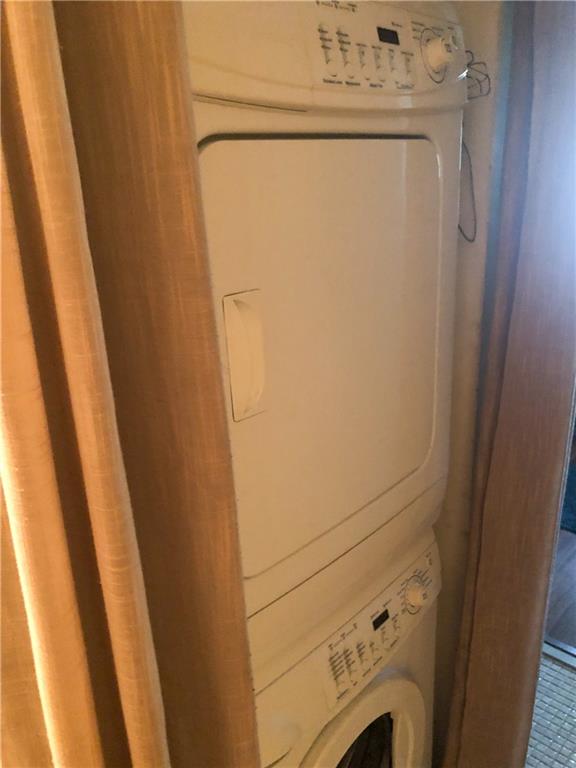 MANORS OF INVERRARY - Residential