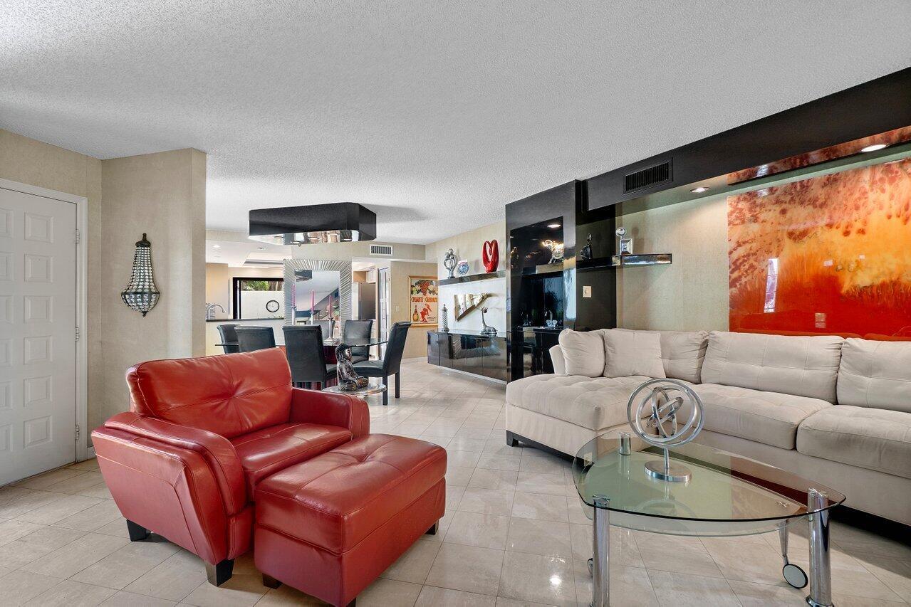 15321 Strathearn Drive 10902