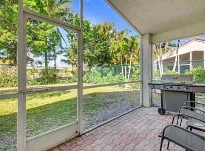 Properties 1906 Capeside Circle