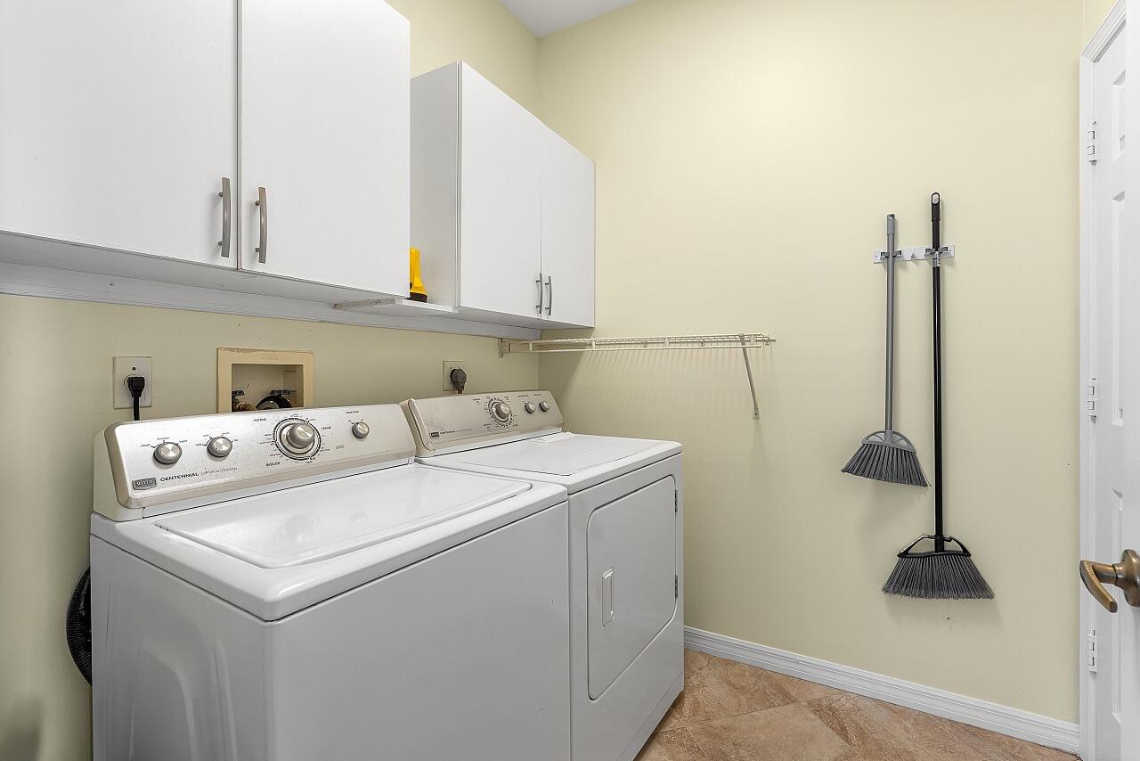 Kings Isle - Residential