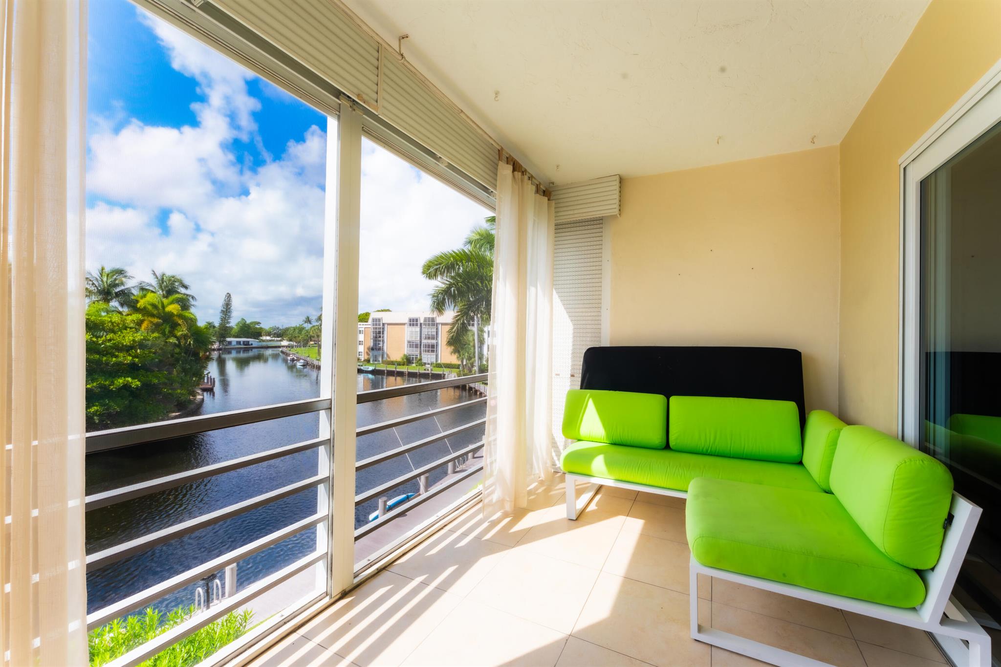 RIVER BEND CONDO - Residential