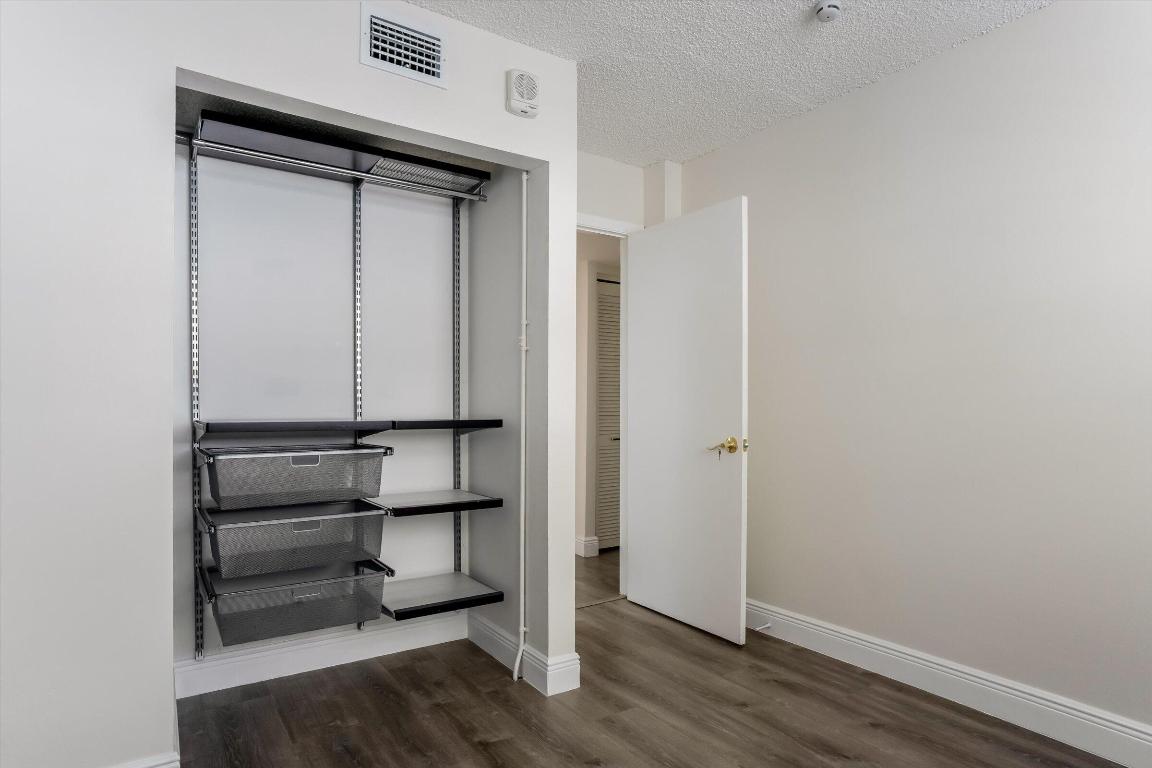 BAYVIEW GARDENS CONDO - Residential
