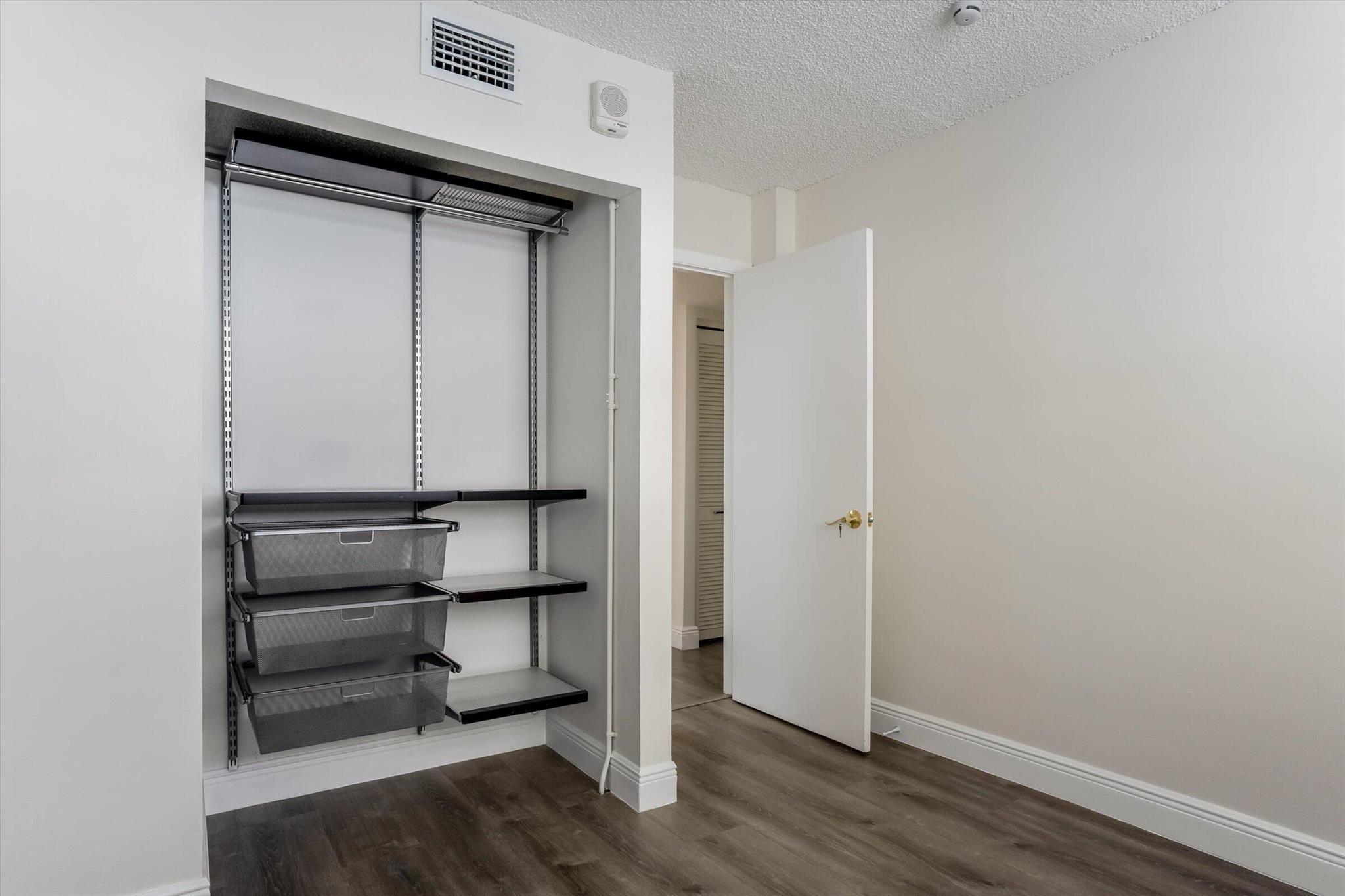 BAYVIEW GARDENS CONDO - Residential